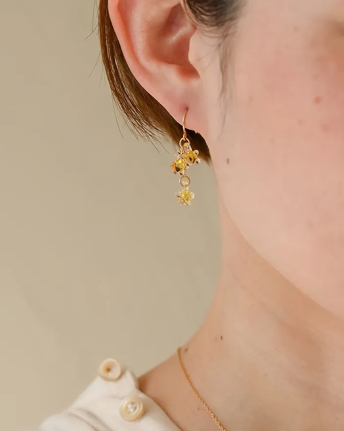 ピアス ひとふさのミモザ イエロー4